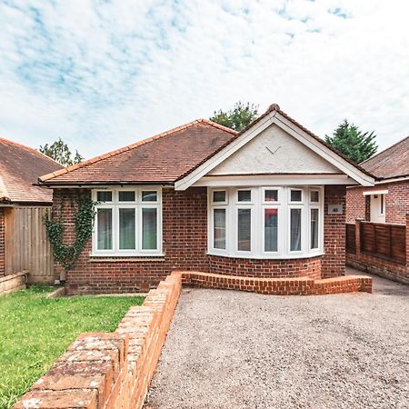 Family Gathering Bungalow Southampton Exteriör bild
