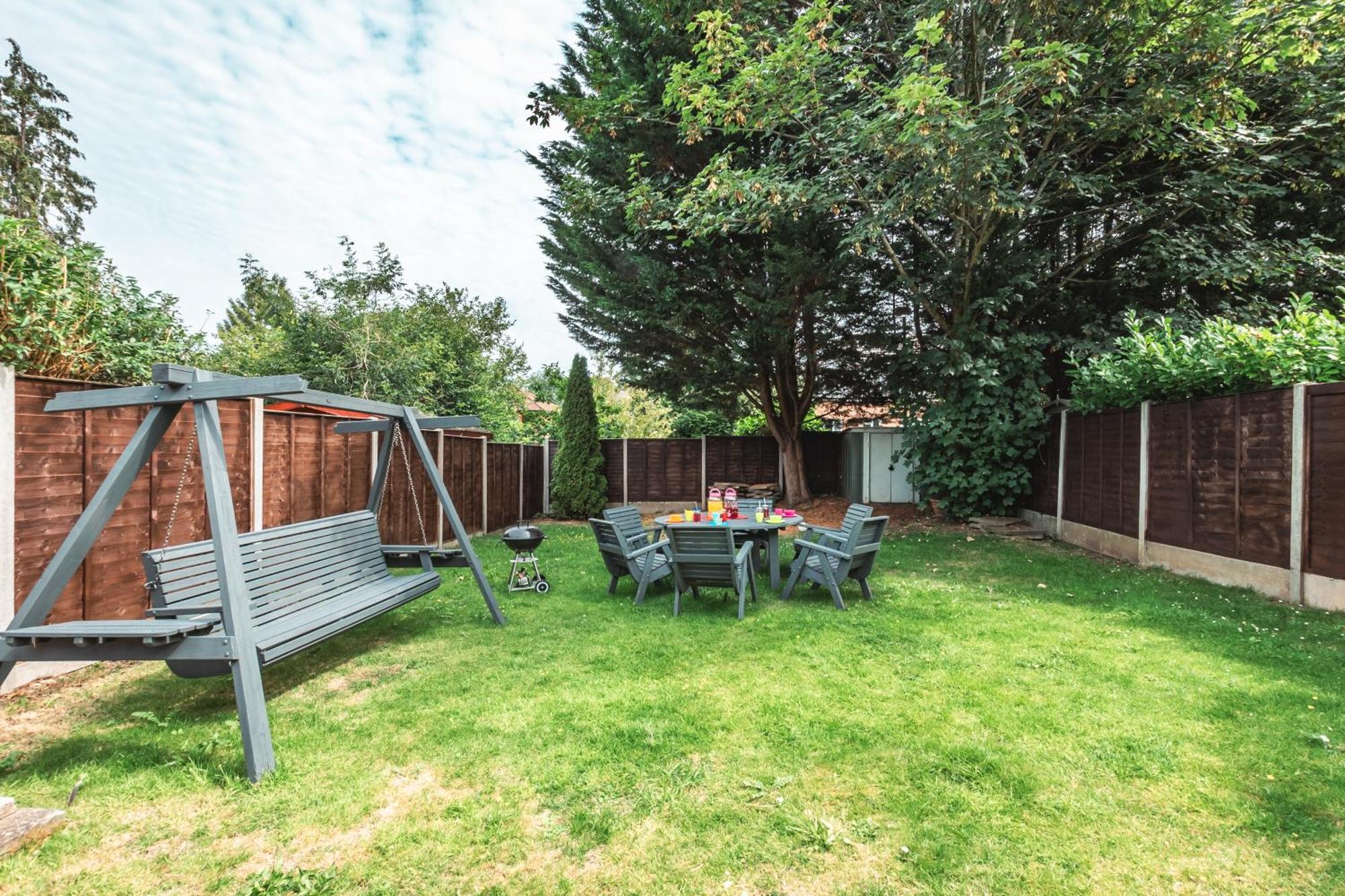 Family Gathering Bungalow Southampton Exteriör bild