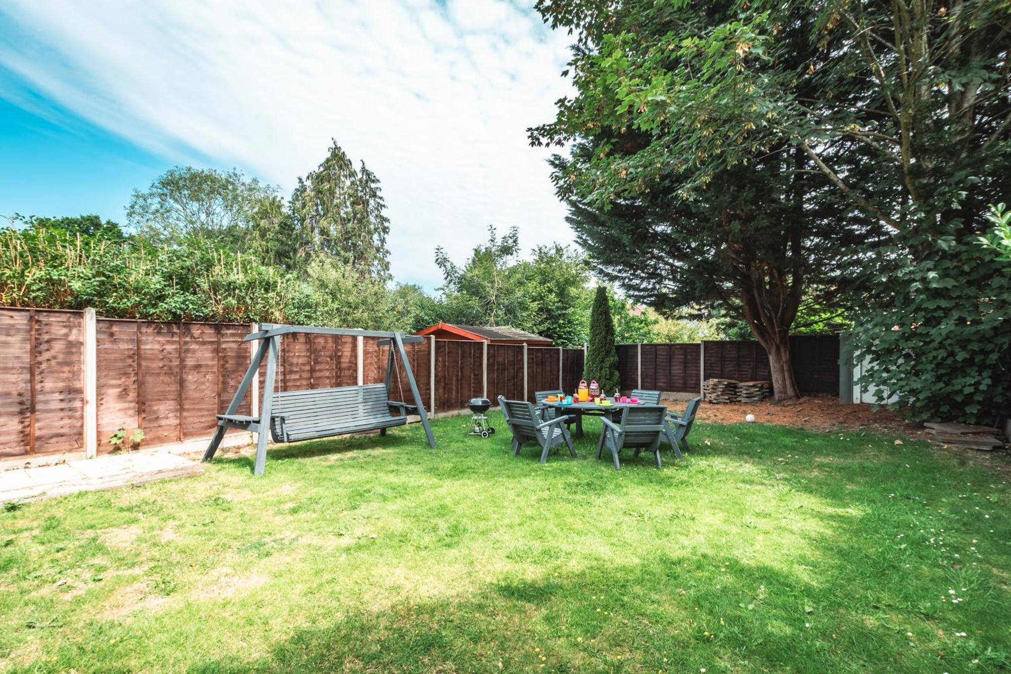 Family Gathering Bungalow Southampton Exteriör bild