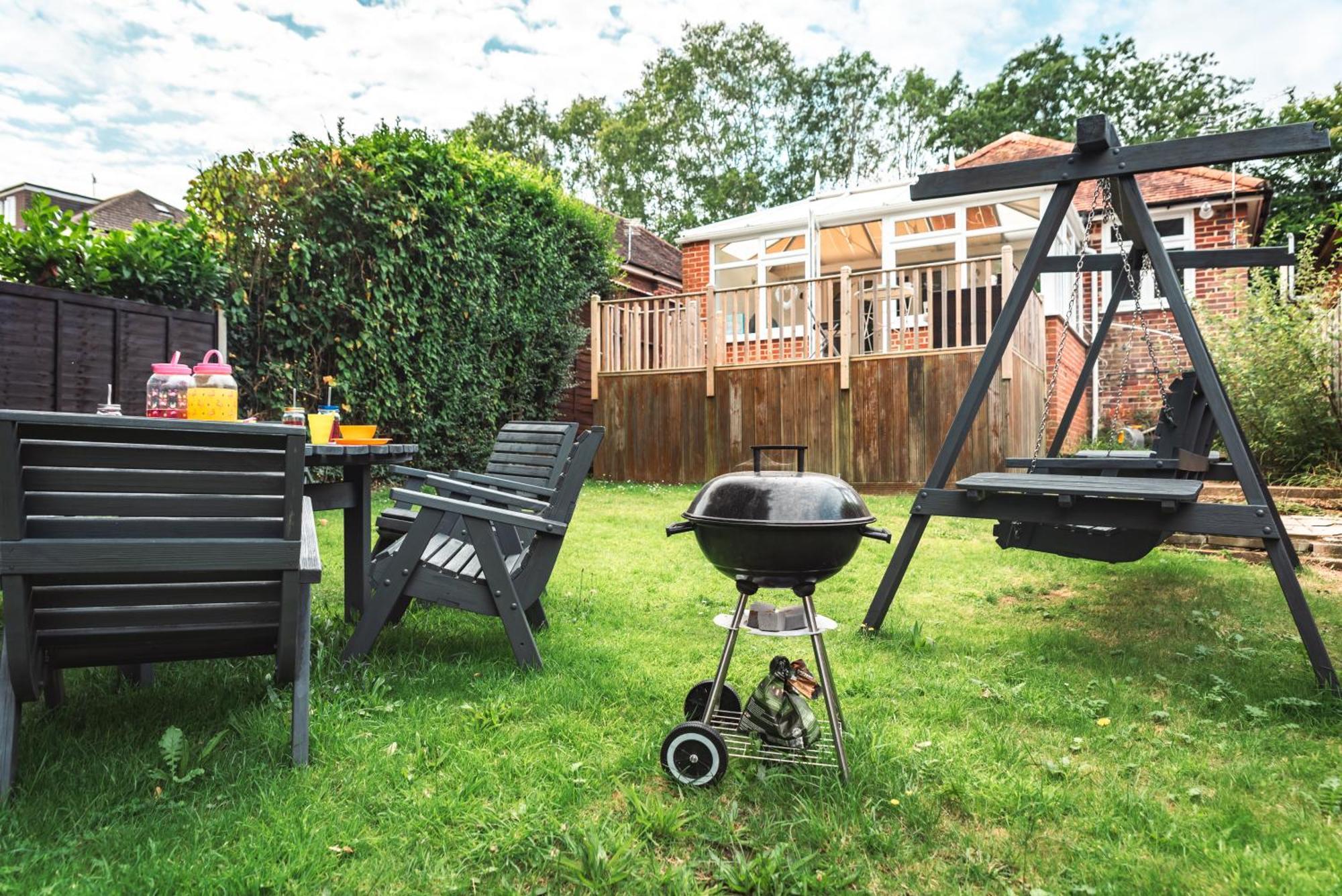 Family Gathering Bungalow Southampton Exteriör bild